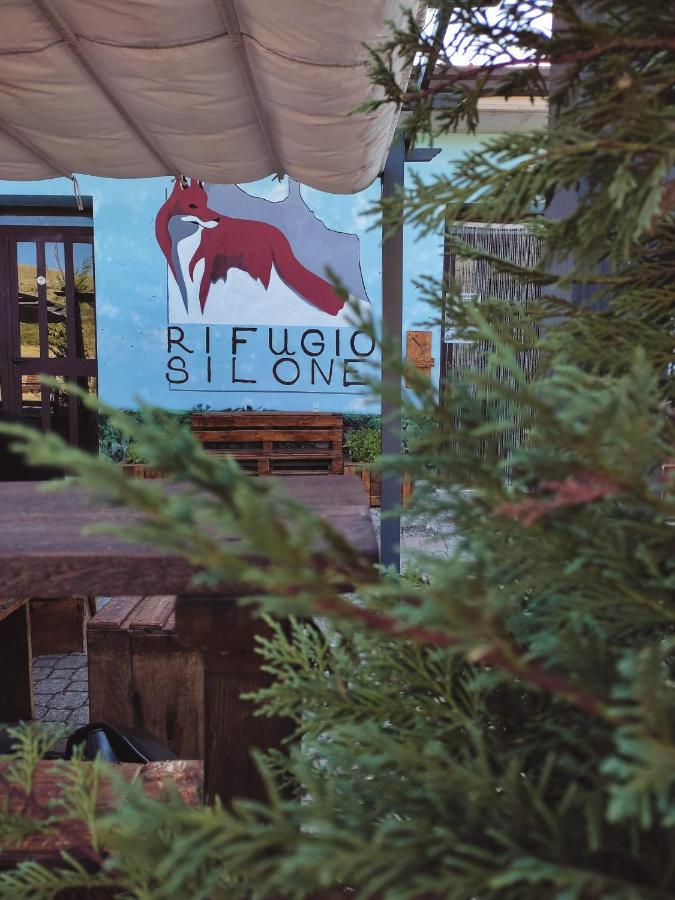 Rifugio Silone Hostel Pescina Exterior photo